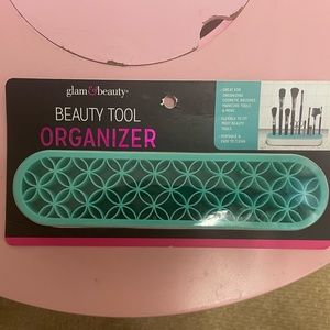 Beauty tool organizer